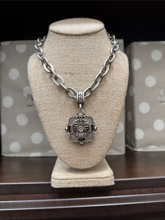 French Kande Jewelry - Silver Tone Floral Heart Pendant Necklace